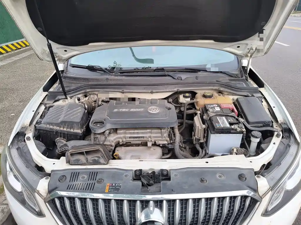 Buick Excelle 2015 — фото 11