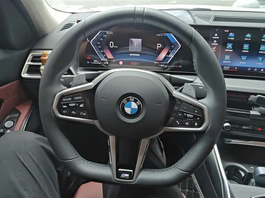BMW 3 Series 2025 — фото 15