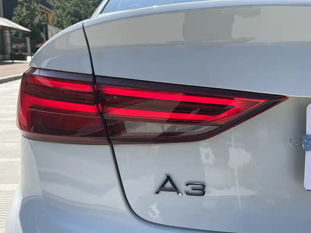 Audi A3 2019 — фото 14