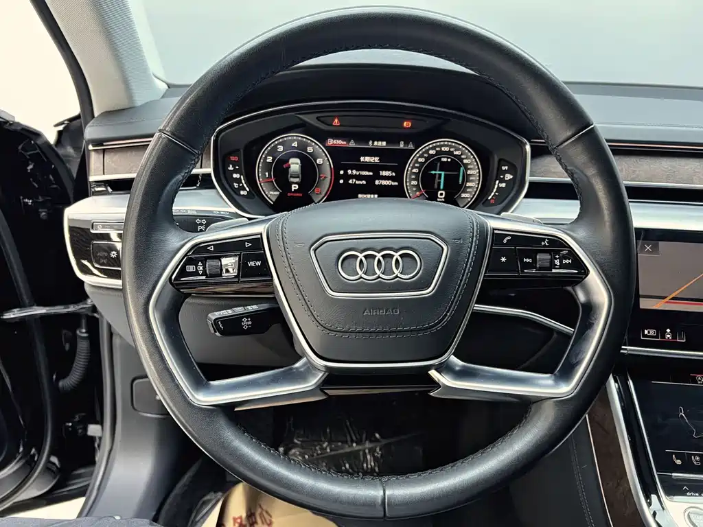 Audi A8 2023 — фото 11