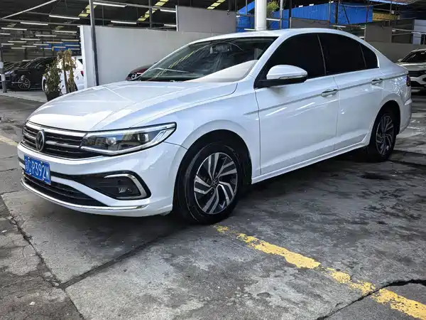 Volkswagen Bora 2023