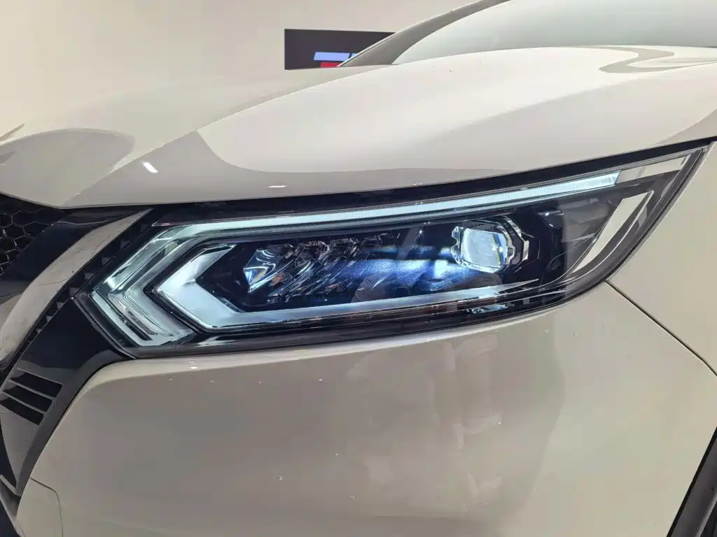 Nissan Qashqai 2022 — фото 17
