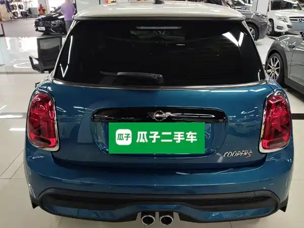 MINI MINI 2022