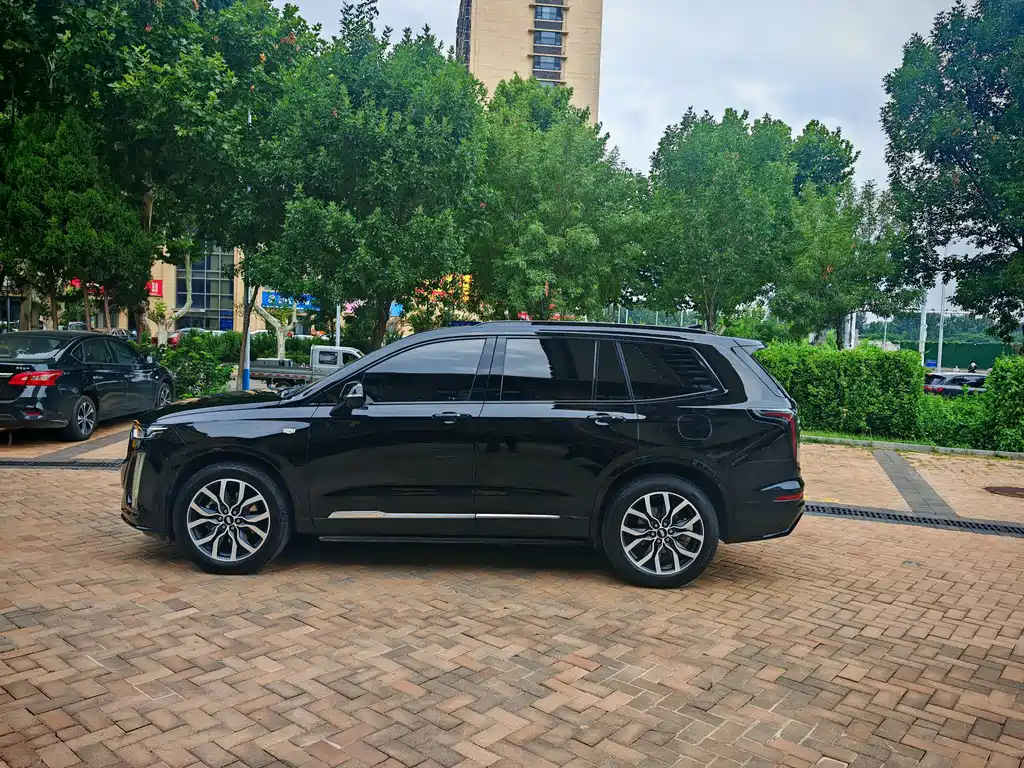 Cadillac XT6 2021 — фото 21