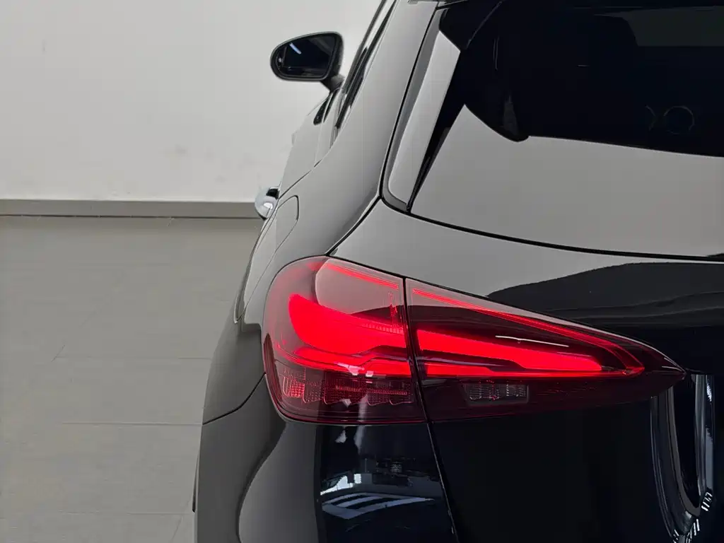 Mercedes-Benz A-Class AMG 2025 — фото 22