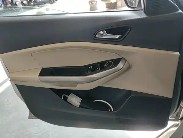 Ford Escort 2016