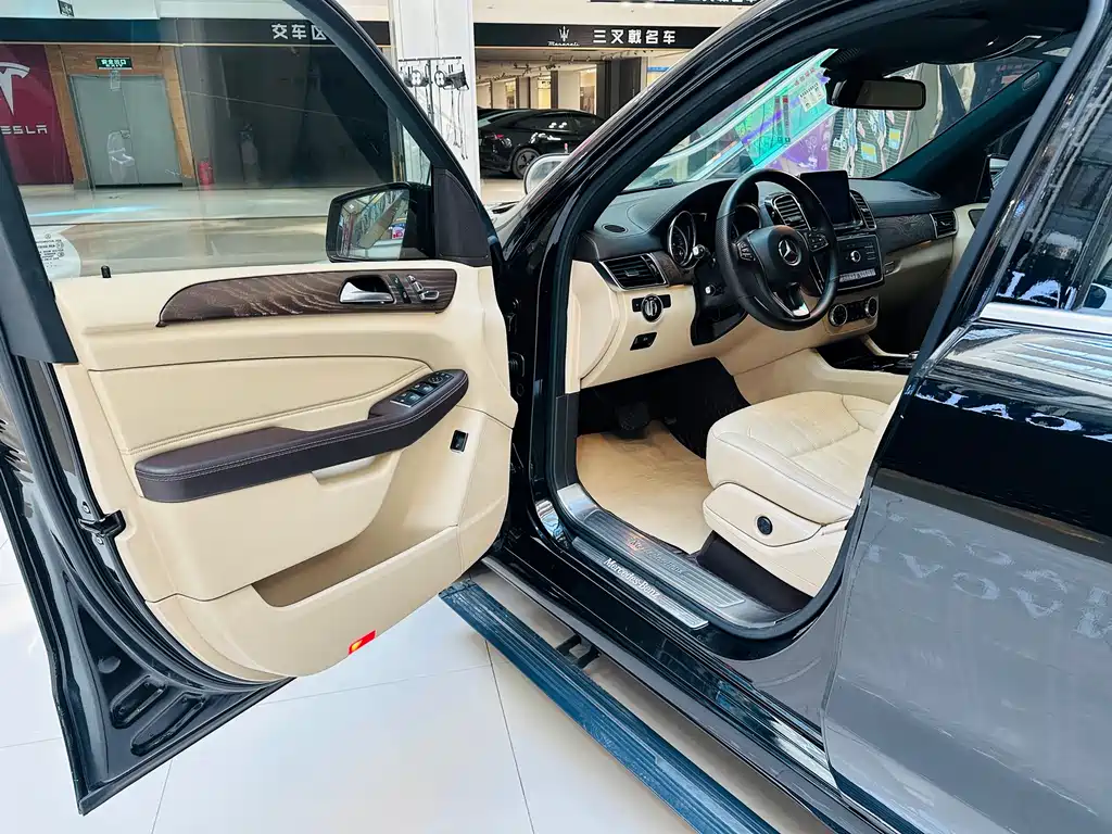 Mercedes-Benz GLE 2018 — фото 11