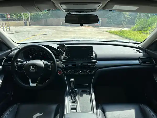 Honda Inspire 2020