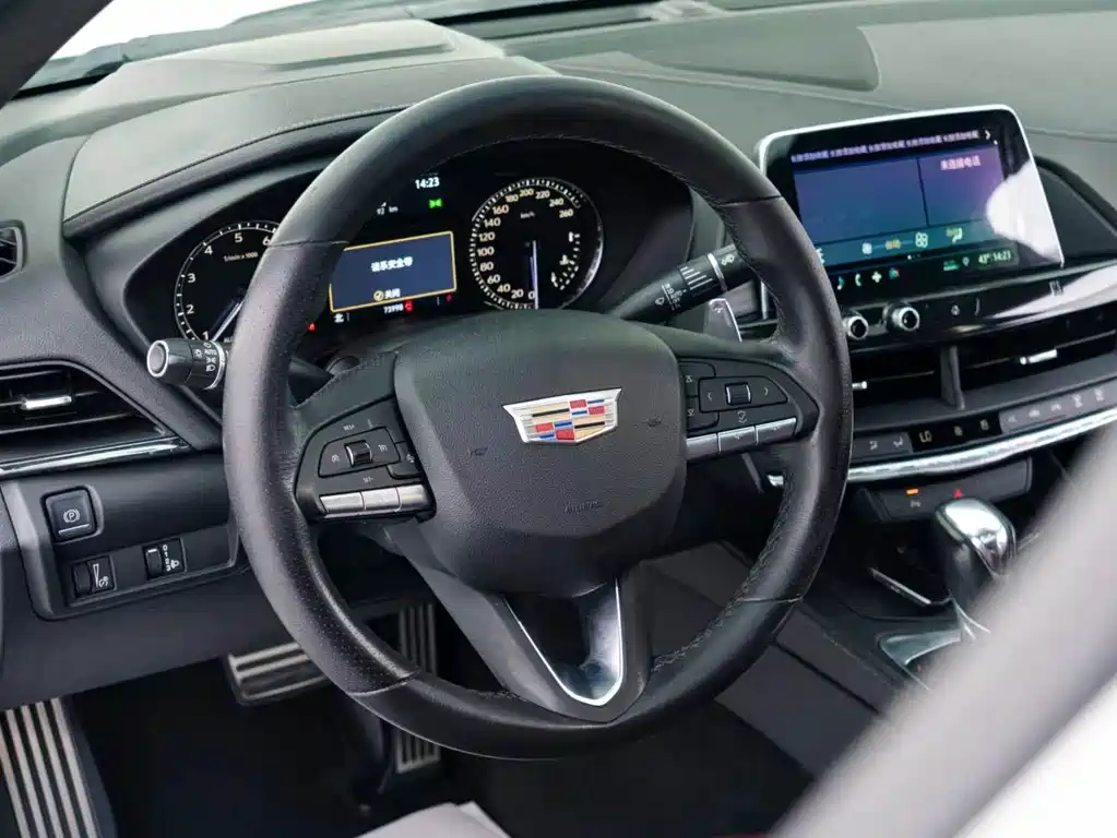 Cadillac CT4 2020 — фото 22