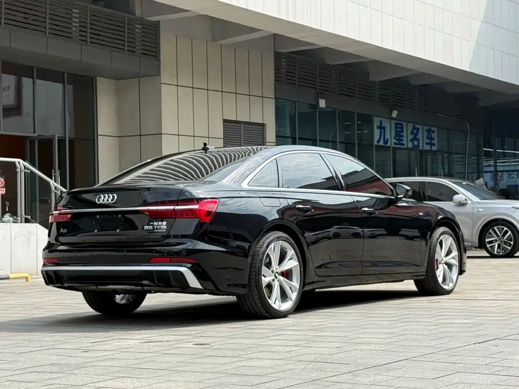 Audi A6L 2025 — фото 7