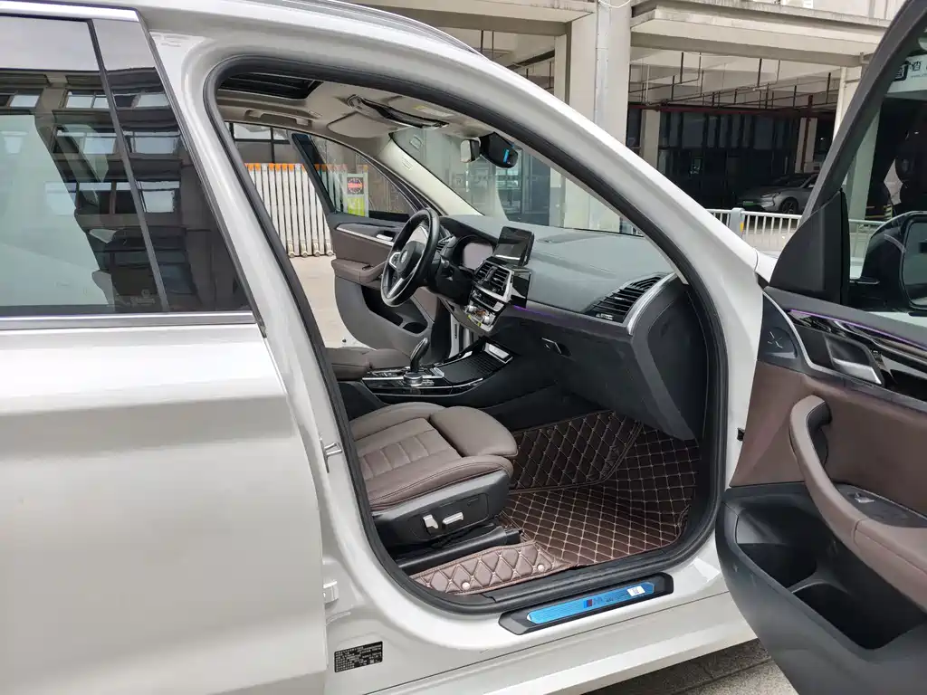 BMW X3 2021 — фото 11