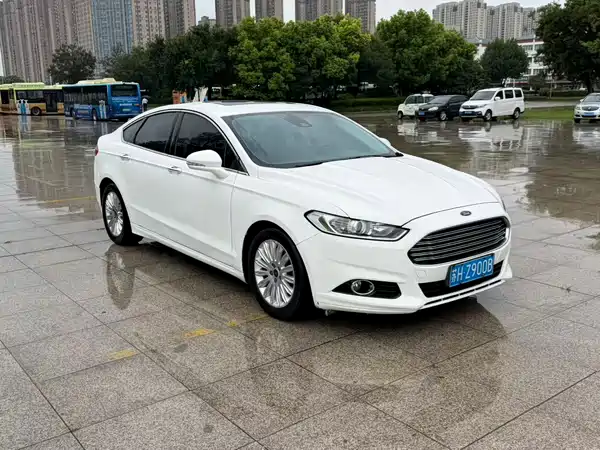Ford Mondeo 2014