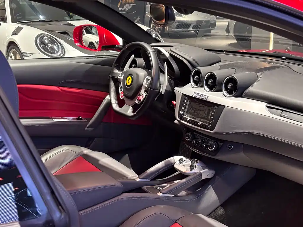Ferrari FF 2014 — фото 11