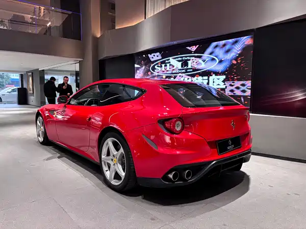 Ferrari FF 2012