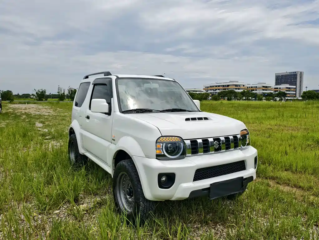 Suzuki Jimny 2018 — фото 3