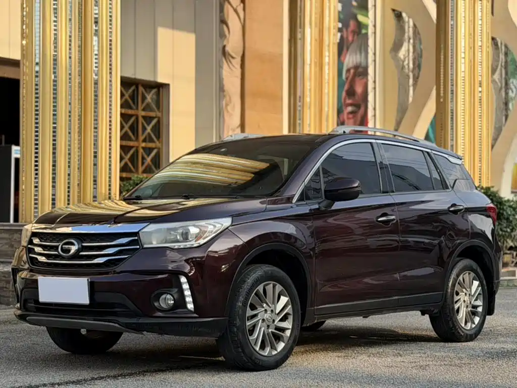 GAC Trumpchi GS4 2015 — фото 2