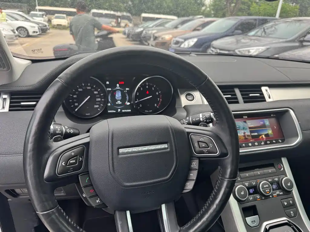 Land Rover Range Rover Evoque 2017 — фото 12