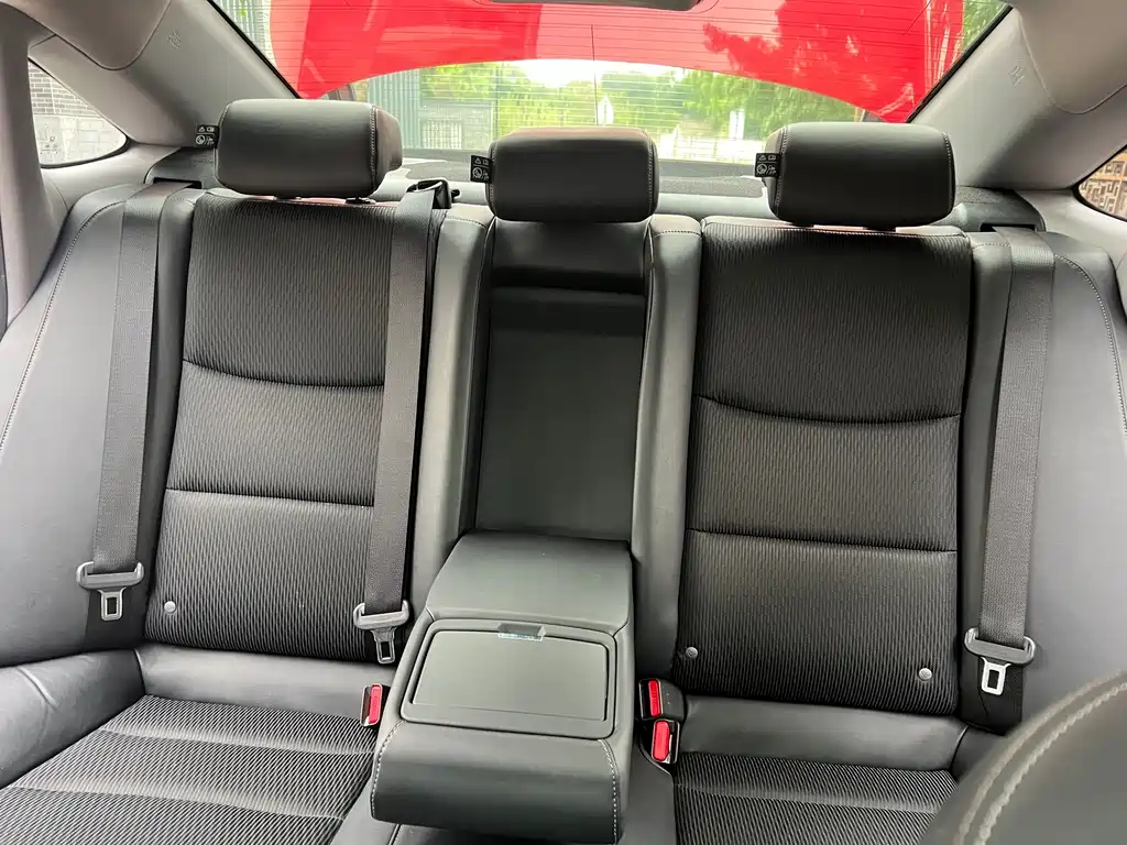 Honda Spirior 2017 — фото 21
