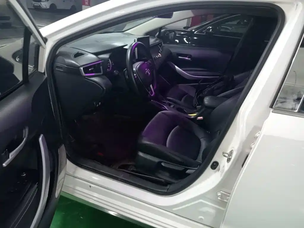 Toyota Corolla 2019 — фото 15