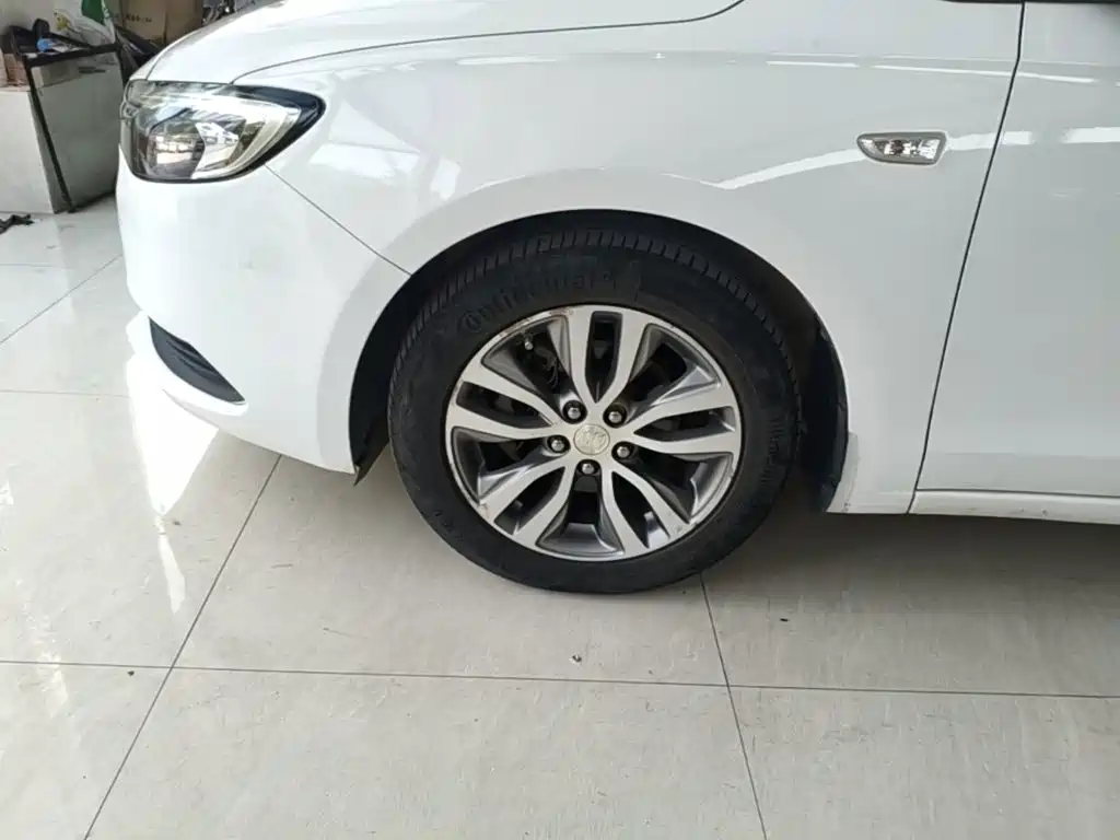 Buick Excelle GT 2018 — фото 23