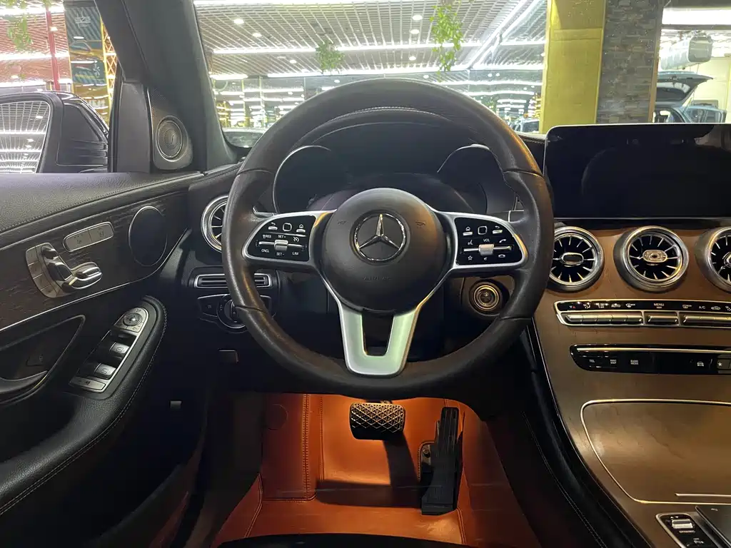 Mercedes-Benz GLC 2022 — фото 17