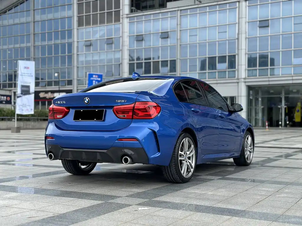 BMW 1 Series 2020 — фото 5