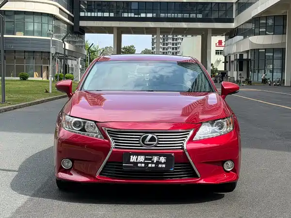 Lexus ES 2013
