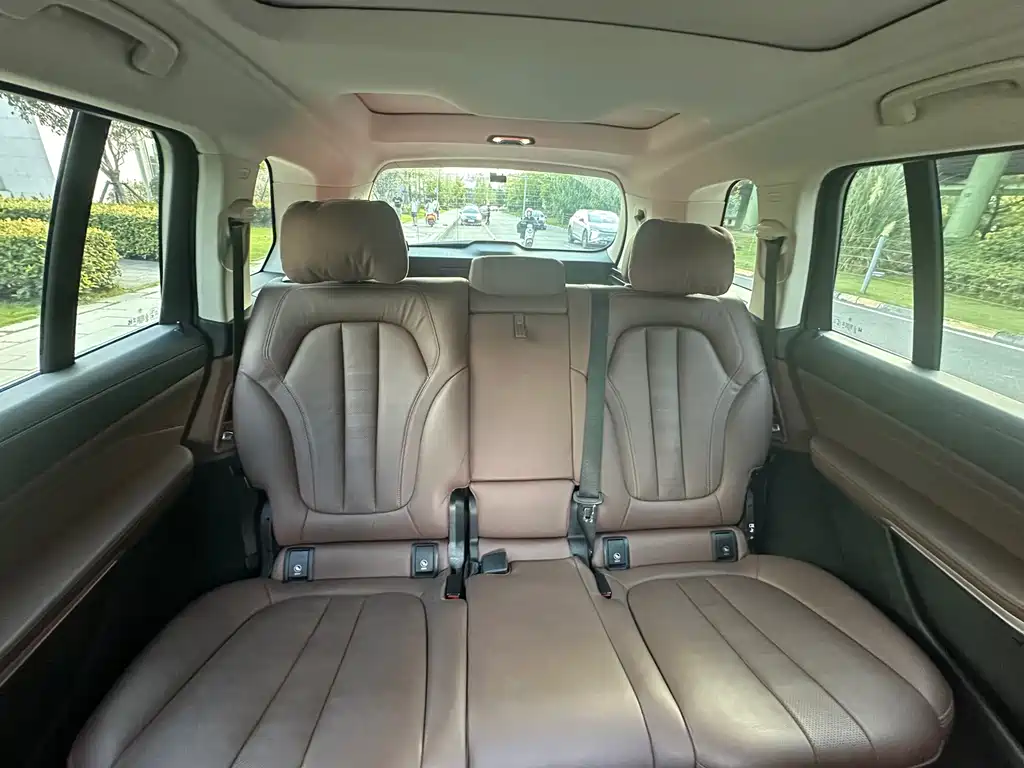 BMW X7 2022 — фото 19