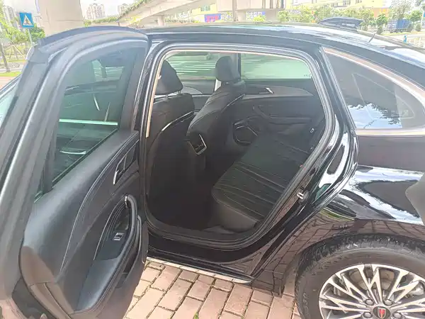 Hongqi H5 2023