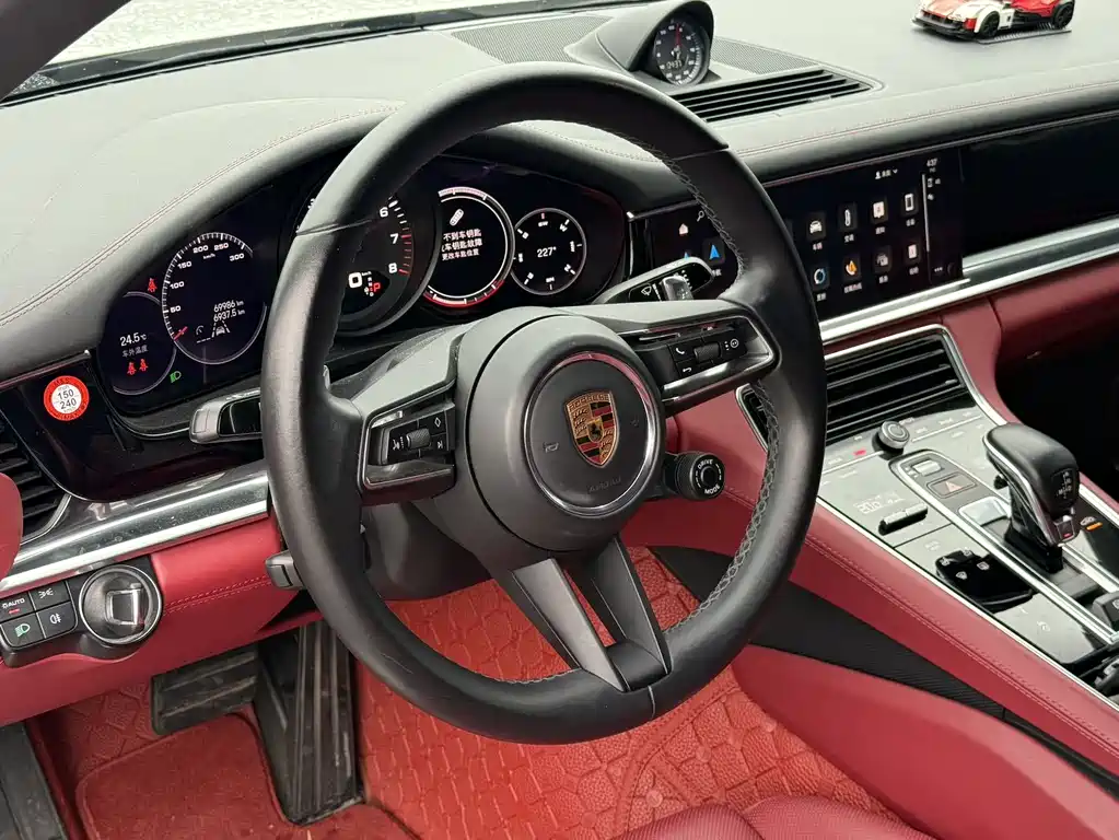 Porsche Panamera 2022 — фото 13
