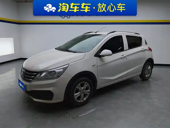 Baojun 310 2020