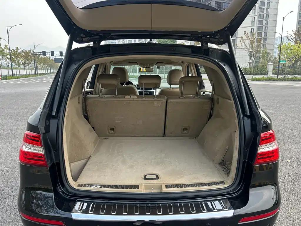 Mercedes-Benz M-Class 2015 — фото 24