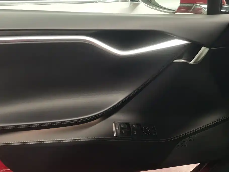 Tesla Model S 2017 — фото 7