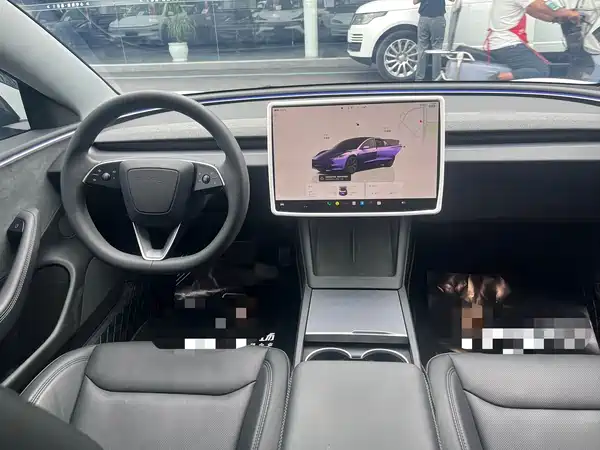 Tesla Model 3 2023