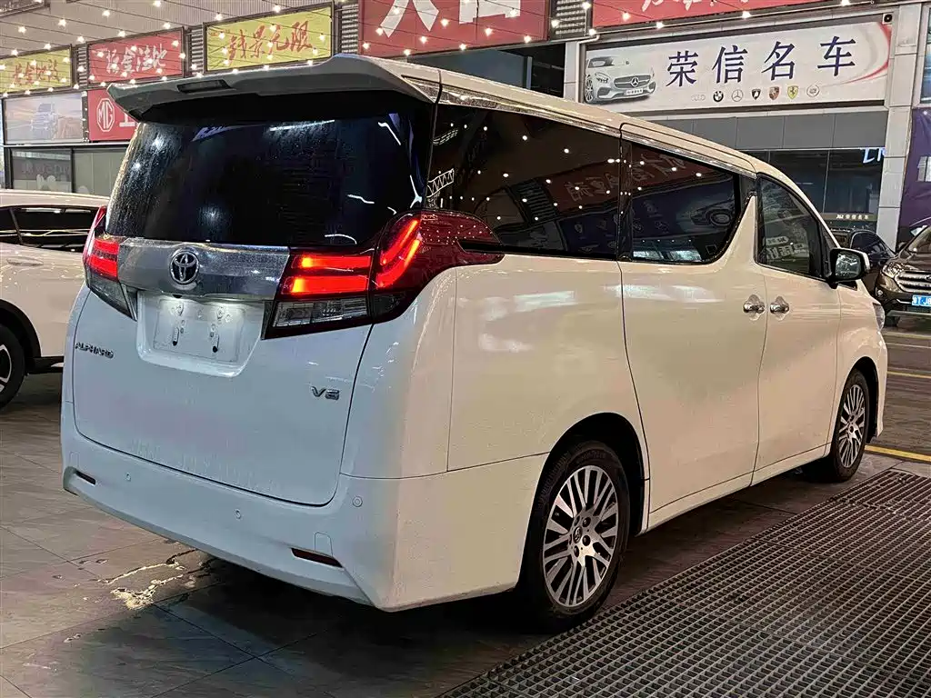 Toyota Alphard 2015 — фото 4