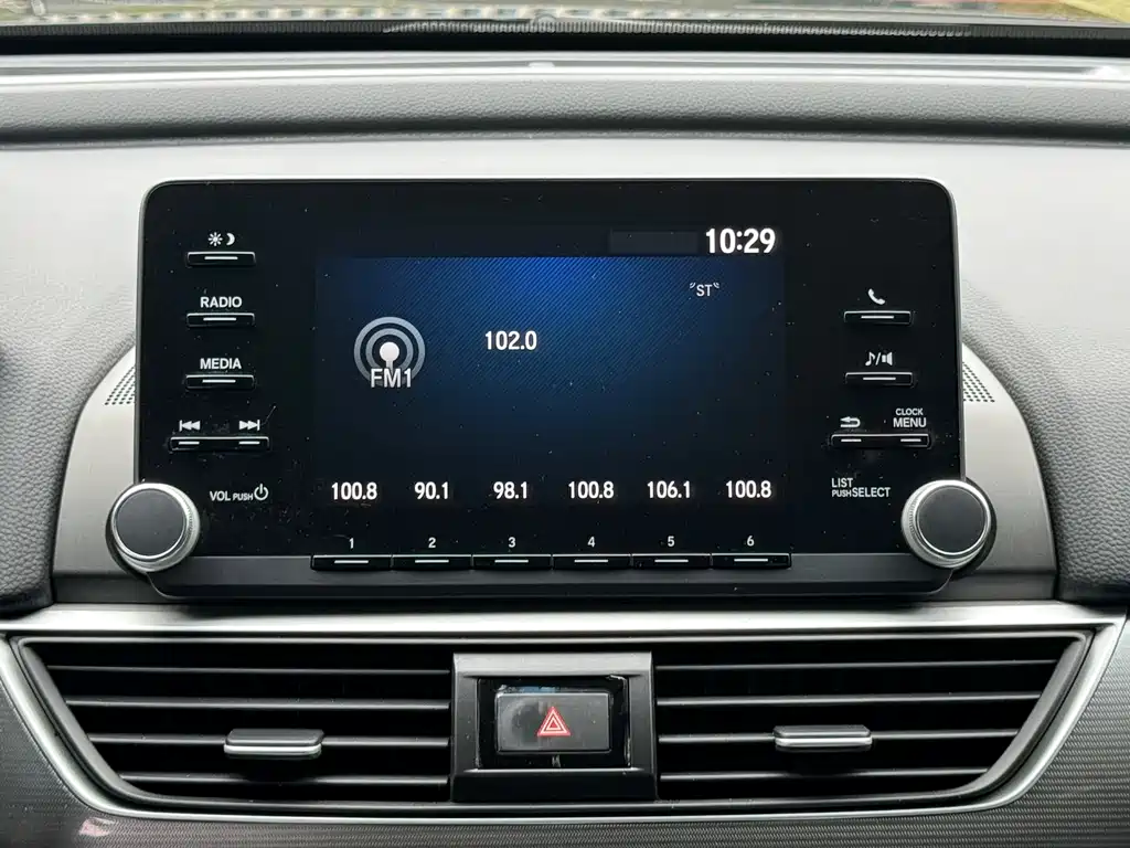 Honda Accord 2020 — фото 10