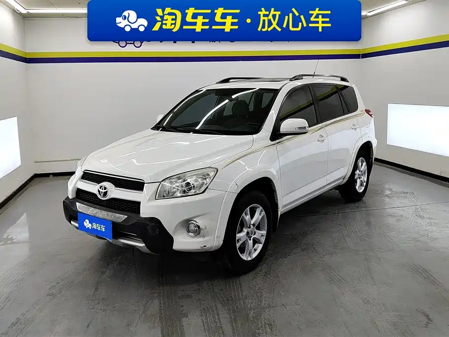 Toyota RAV4 2011