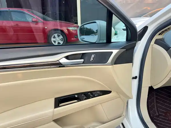 Ford Mondeo 2015