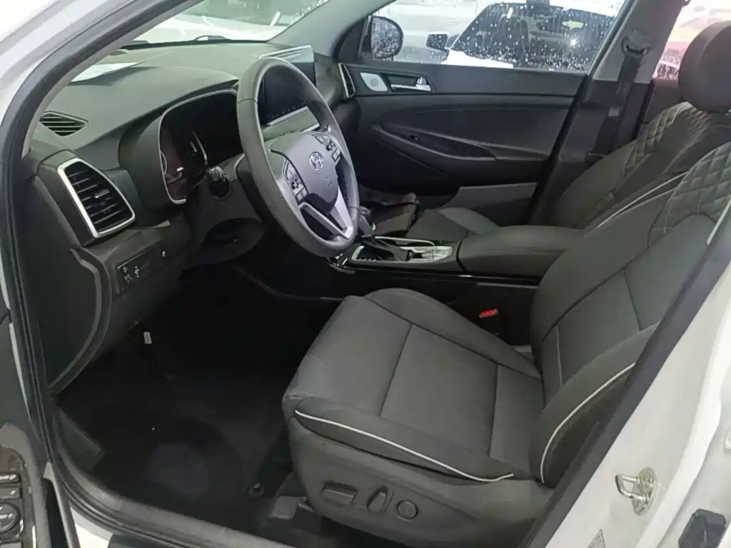 Hyundai Tucson 2020 — фото 15