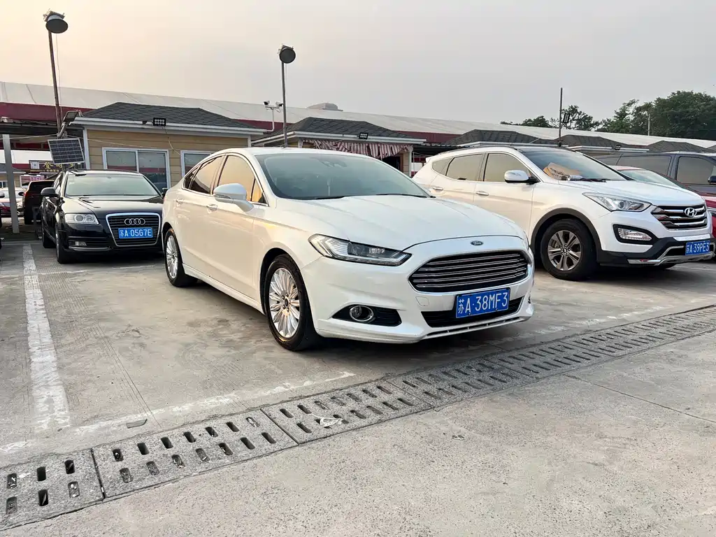 Ford Mondeo 2015 — фото 2