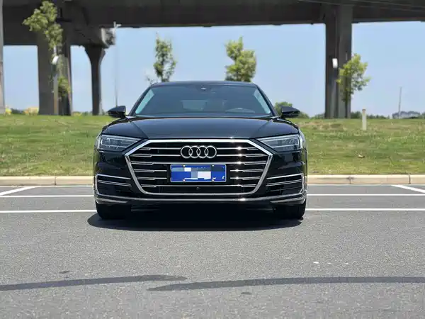 Audi A8 2022