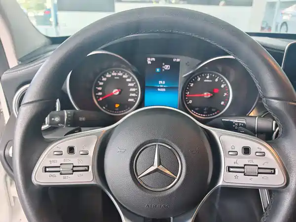 Mercedes-Benz C-Class 2019