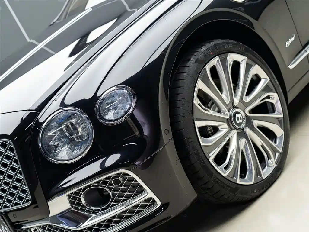 Bentley Flying Spur PHEV 2022 — фото 3