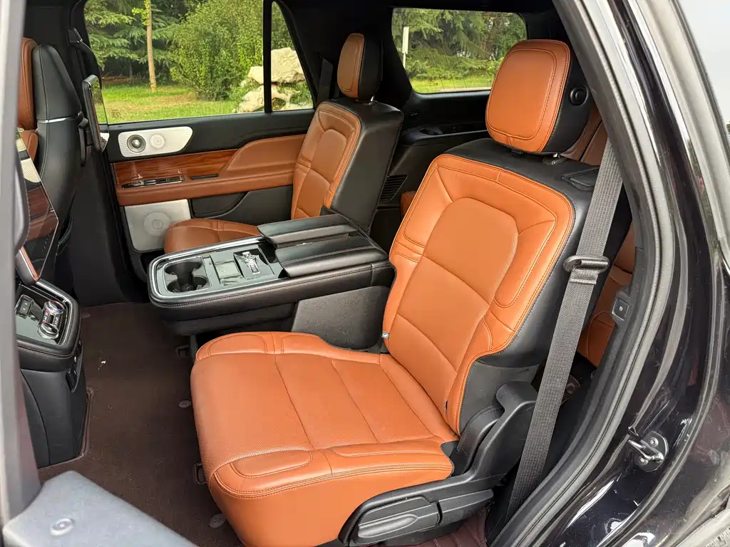 Lincoln Navigator 2019 — фото 16