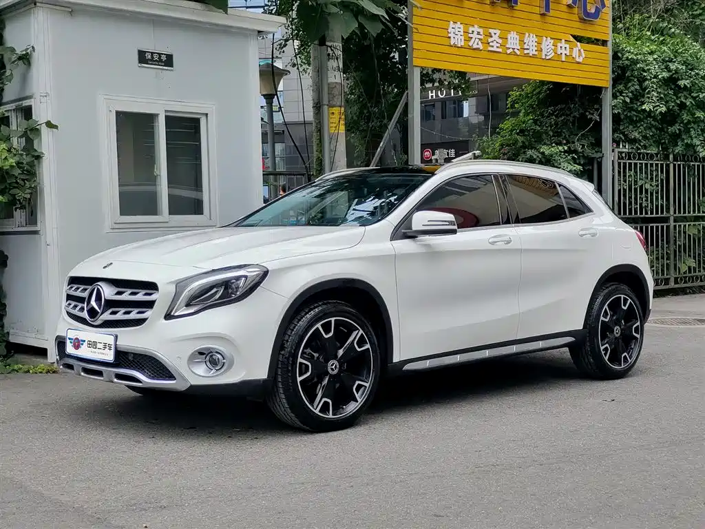 Mercedes-Benz GLA 2018 — фото 1