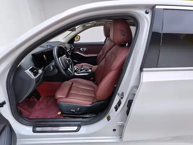 BMW i3 2024