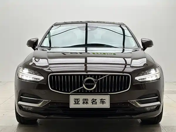 Volvo S90 2019