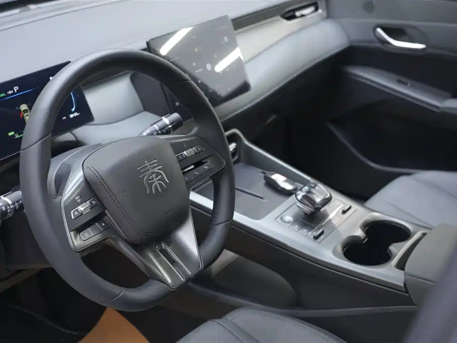 BYD Qin PLUS 2025 — фото 10