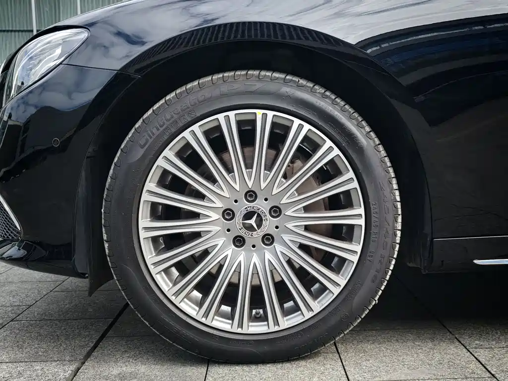 Mercedes-Benz E-Class 2019