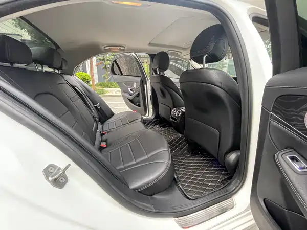 Mercedes-Benz C-Class 2020